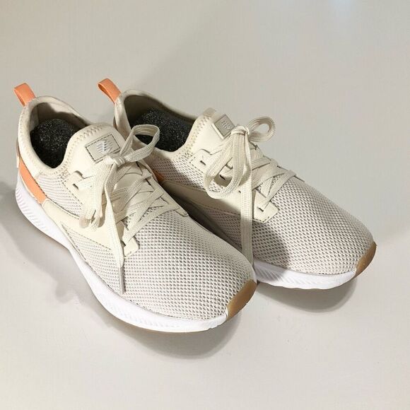 Z by Zella Vega Sneaker, 7.5 White with Peach Detail - Picture 3 of 8